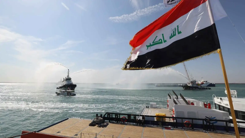 تنافس إقليمي على الاقتصاد العراقي.. فرصة تاريخية تنتظر حسن الإدارة - عاجل