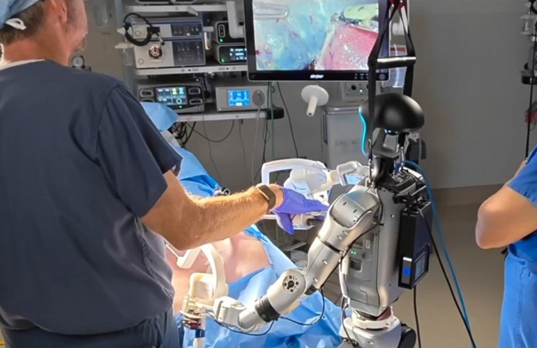 Beyond da Vinci: Why versatile humanoid robots are the next frontier in surgery