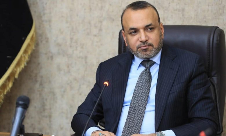 قوة من النزاهة تداهم مزرعة وزير العمل السابق أحمد الاسدي في الزعفرانية