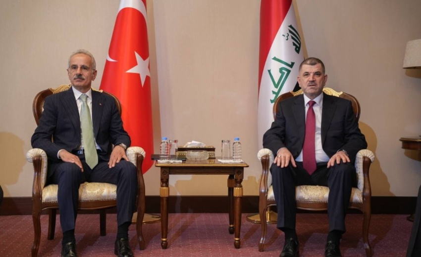 وزير النقل التركي يصل إلى بغداد