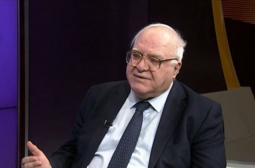 مستشار رئيس الوزراء: اعتماد قانون الاقتراض والمنح لا يمثل بديلاً دائماً عن الموازنة