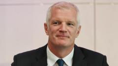 Former defence minister Al Carns turns down ministerial offer