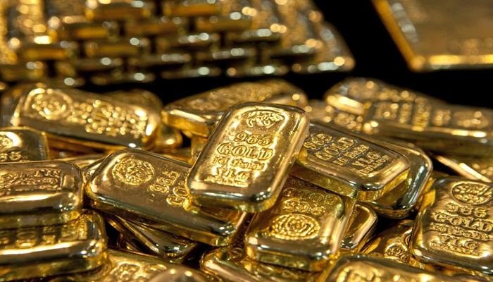 الذهب يتراجع عن أعلى مستوى في أسبوعين مع ارتفاع أسعار النفط