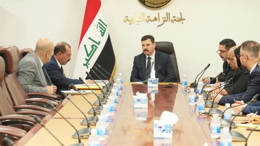 الدهلكي يكشف عن مخالفات في طرق وجسور ديالى وإحالة مشاريع لشركات غير مطابقة