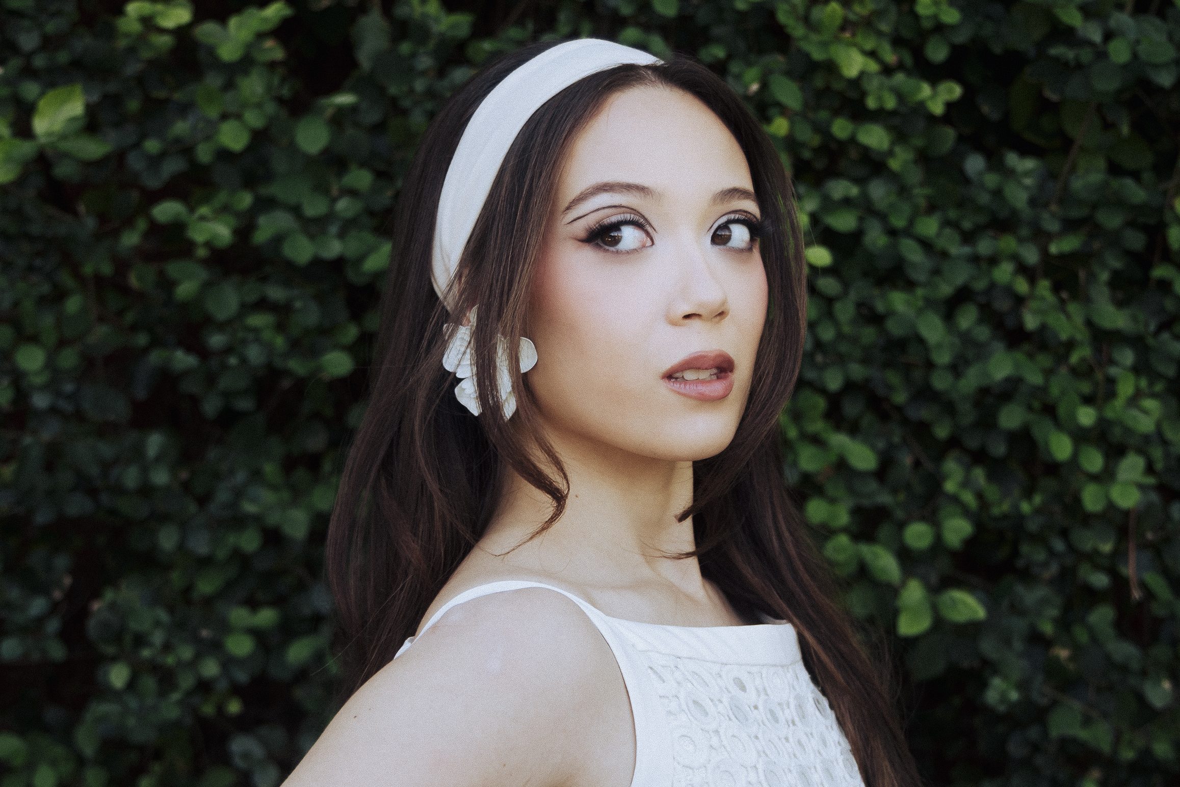 Laufey Signs With UTA in All Areas