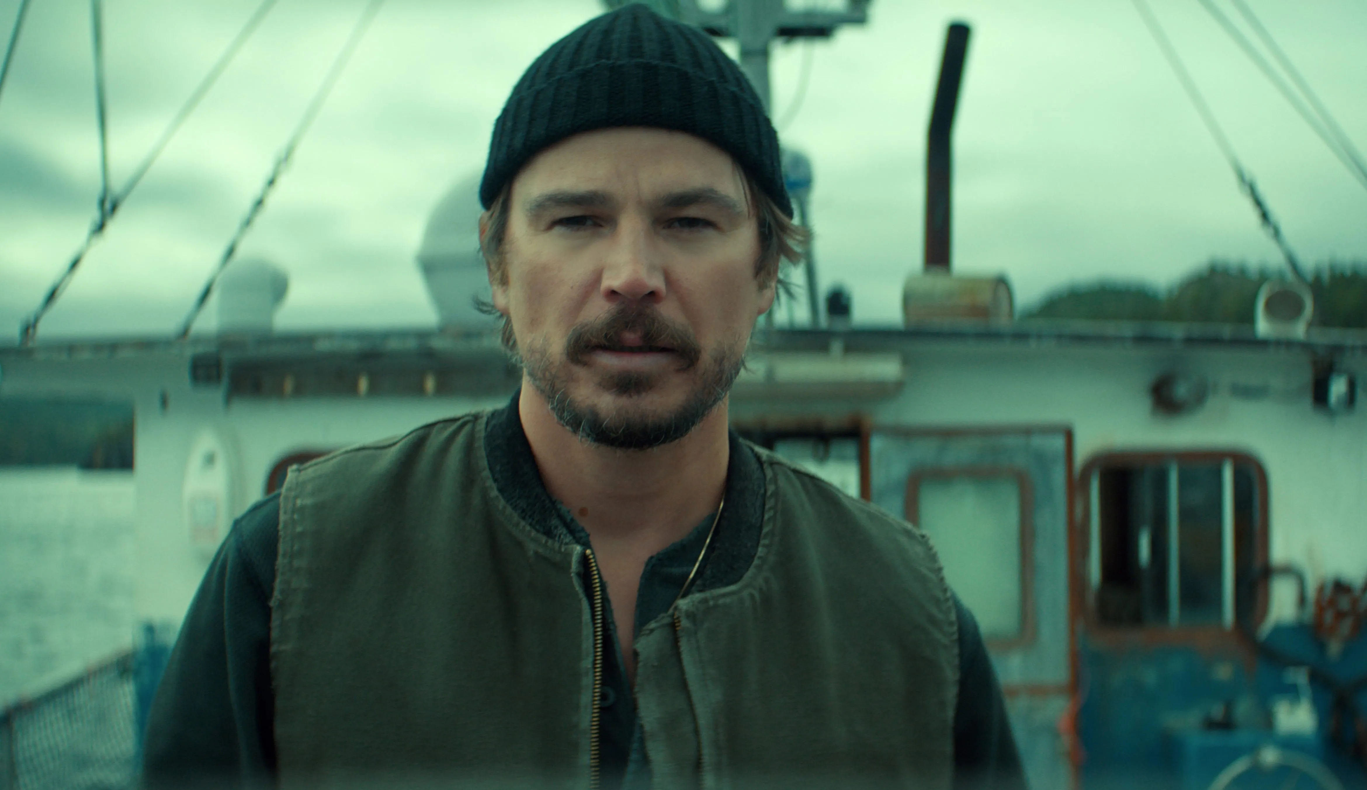 Josh Hartnett Battles a Sea Monster in First Teaser for Netflix Thriller Series ‘Below’
