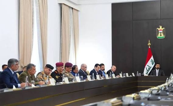 الزيدي يدعو لاجتماع طارئ للمجلس الوزاري للأمن الوطني عقب القصف الجوي