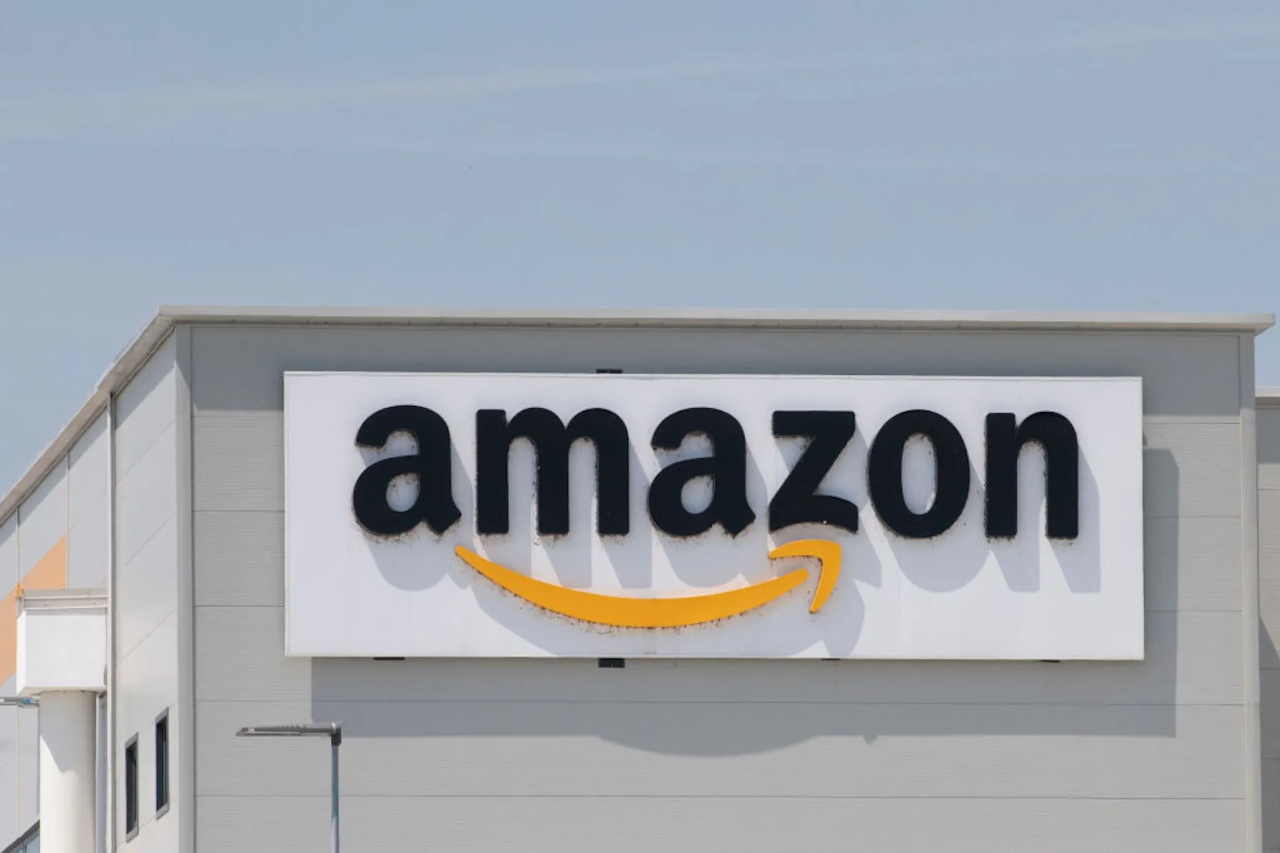 Amazon Q2 Ad Revenue Up 26% as Tech Giant’s Profit Booms to $62.6 Billion on Anthropic Investments