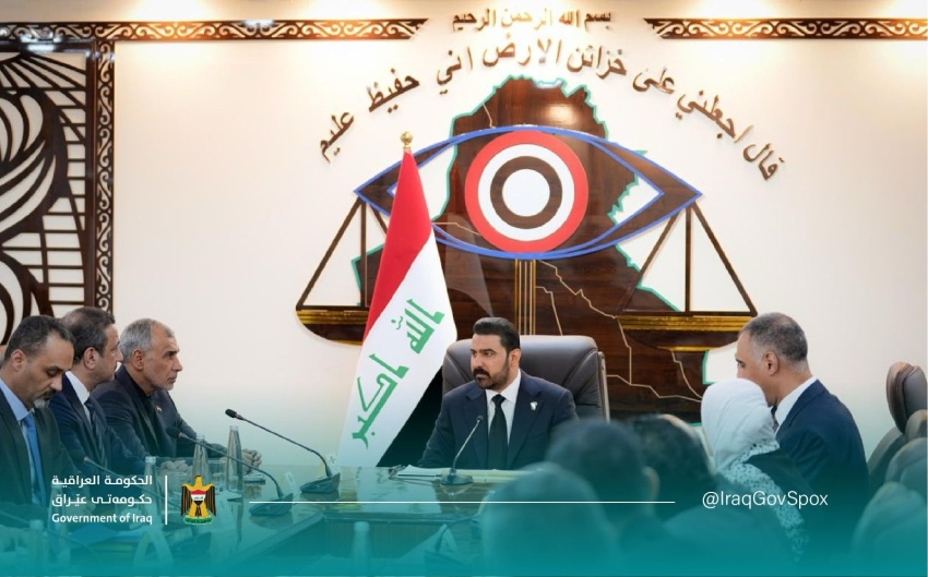 الزيدي يوجه بتشديد الرقابة الاستباقية على العقود: لا تراجع عن محاربة منظومة الفساد