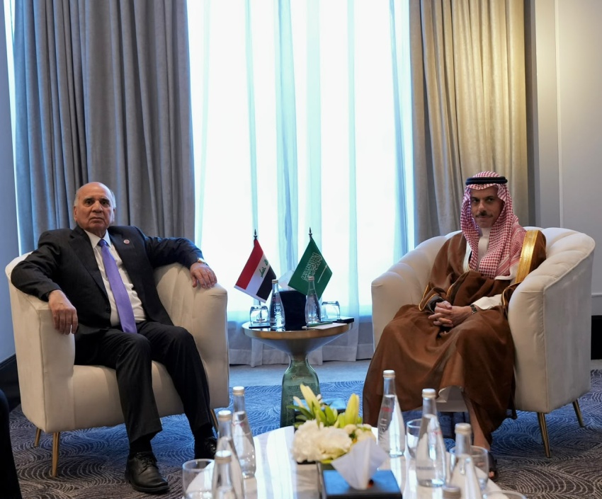 وزير الخارجية يبحث مع نظيره السعودي ترتيبات زيارة مرتقبة لوفد أمني عراقي إلى السعودية