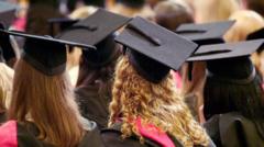 MPs and peers call for student loan reform