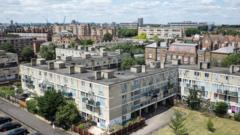 Conservatives pledge to ban foreign nationals from social housing