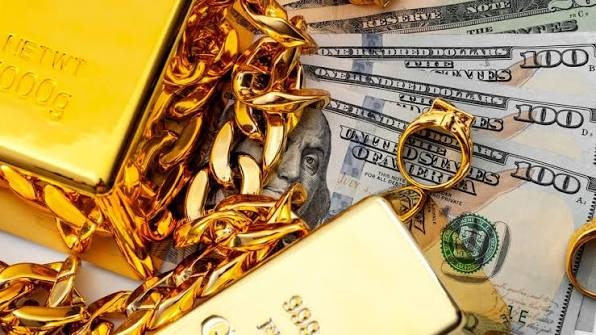 ارتفاع الدولار وأسعار الذهب في العراق