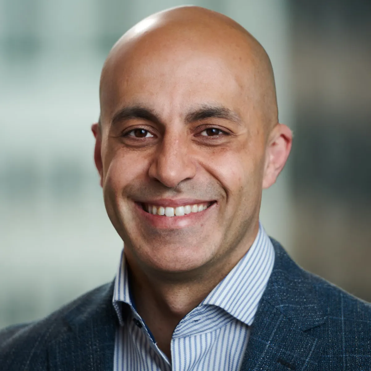 Databricks wanted to raise $1B, investors wanted $15B. It settled on $5B at a $190B valuation.