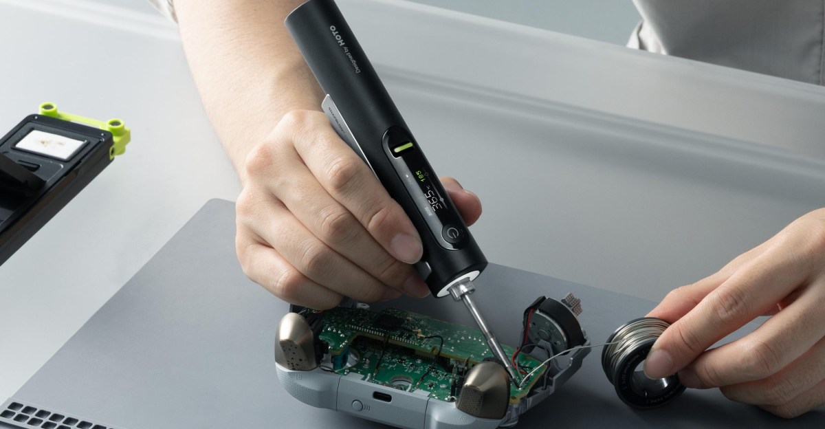 Hoto’s new cordless soldering iron heats up in three seconds
