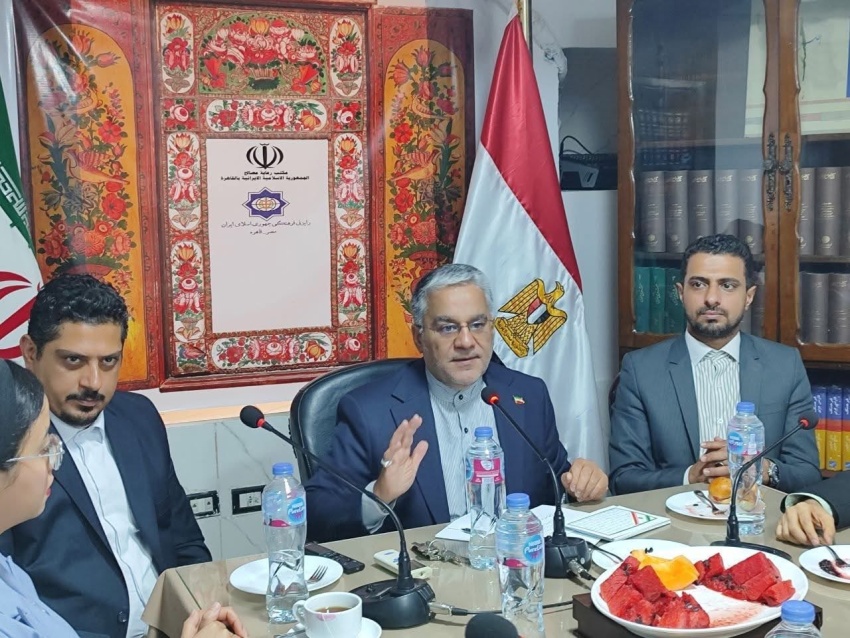 فردوسي‌پور: نصر إيران على أمريكا وإسرائيل غير قابل للإنكار.. وهرمز والحقوق النووية خطوط حمراء