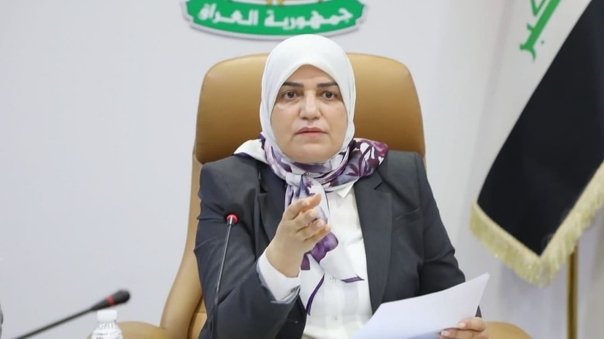 طيف سامي تنفي مغادرتها العراق وإدراج اسمها على قوائم الإرهاب الأمريكية