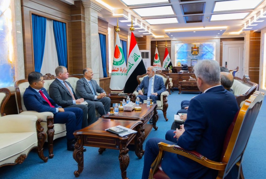 وزير النفط يبحث مع BP وكونوكوفيليبس تطوير الصناعة النفطية والغازية