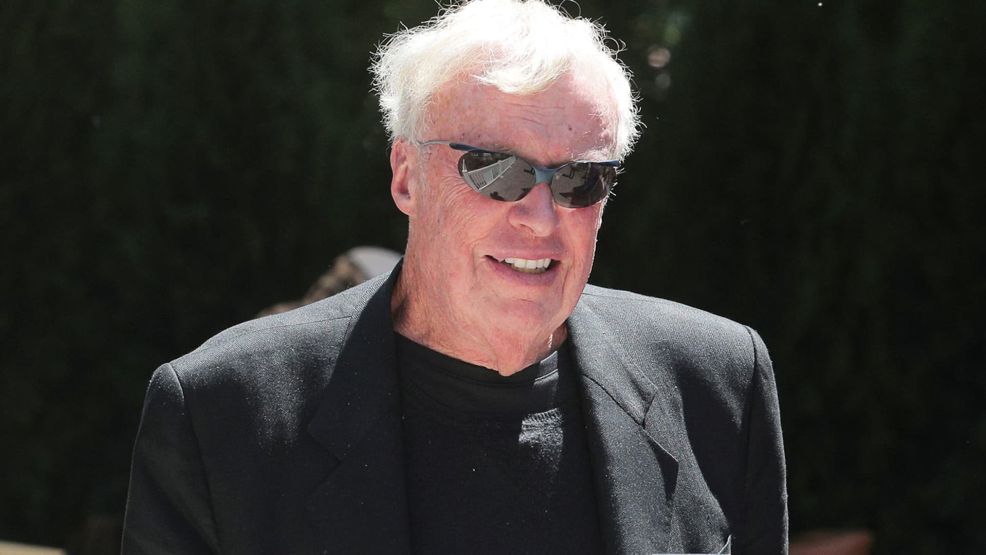 Nike co-founder Phil Knight to donate $1.1 billion to Oregon medical center
