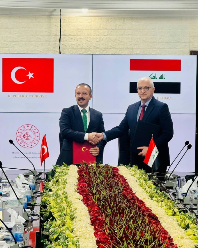 النقل العراقية والتركية تنجزان المسودة الإطارية لتطوير البنى التحتية وطريق التنمية