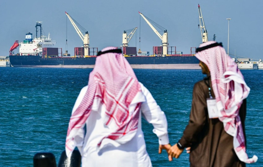 تقرير: دول عربية تبحث عن "تحالف" مع إسرائيل