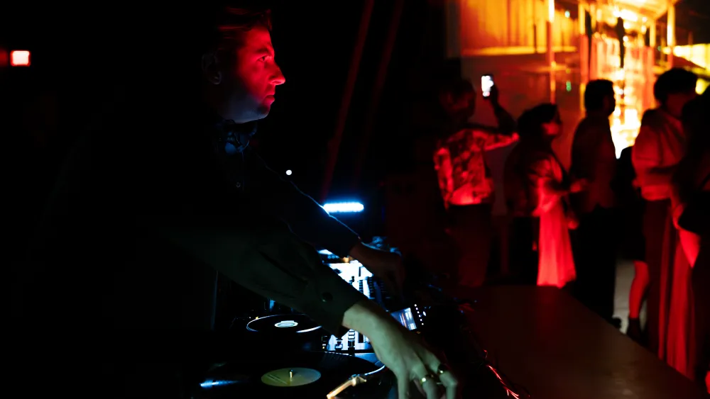 Jamie XX Plays Live Accompaniment to Doug Aitken’s ‘Lightscape’ Show at the Shed in New York