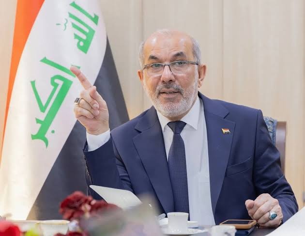 وزير النفط أمام البرلمان لاستجوابه حول إخفاقاته بحل أزمة الوقود