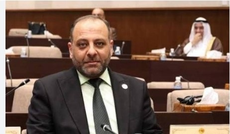 المطيري يكشف عن 250 مليون لتر بنزين تالفة ويهاجم الفاسدين: "لعنة الله عليهم"