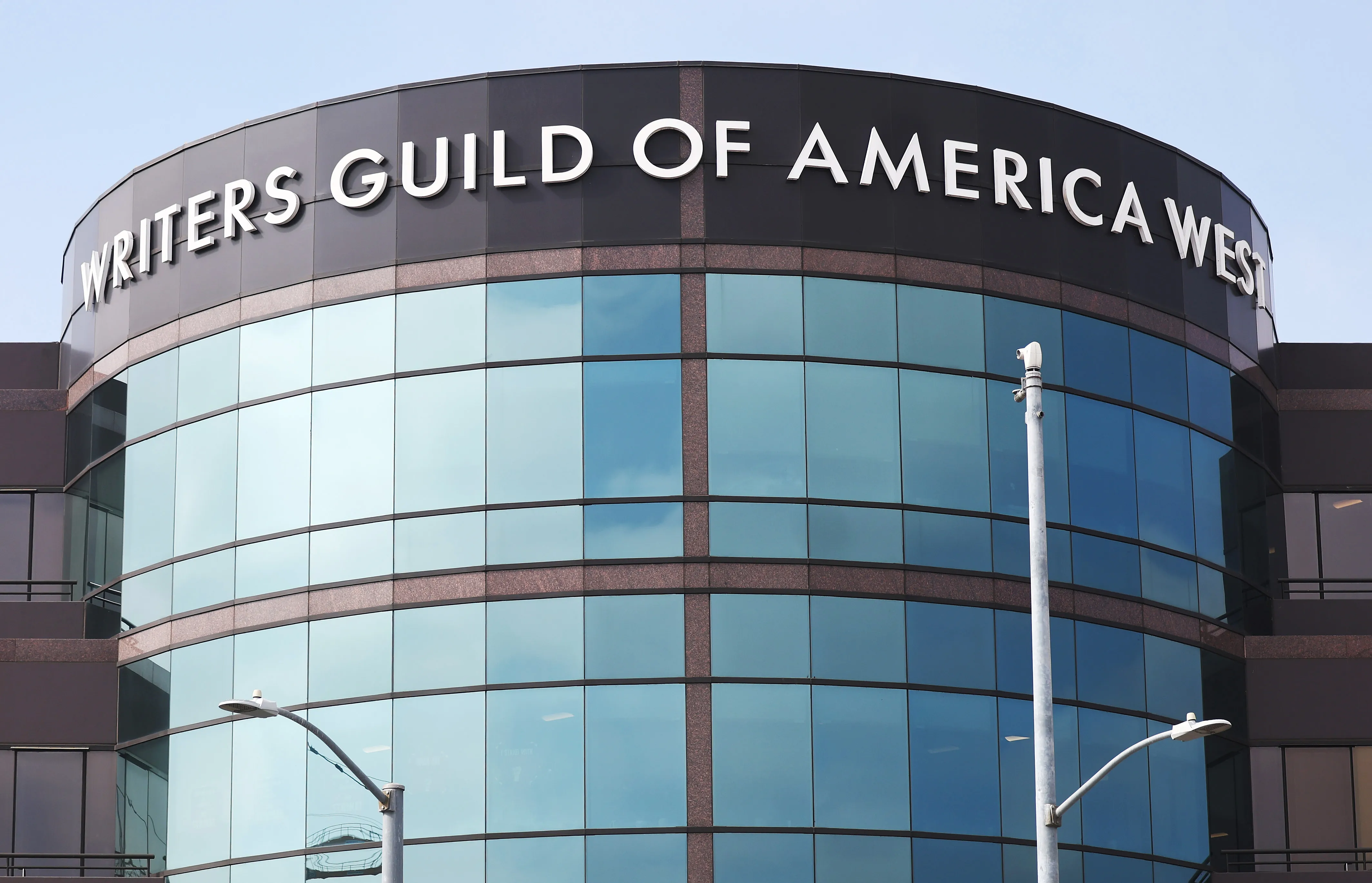 WGA Settles Antitrust Lawsuit With Paramount Over Warner Bros. Discovery Merger