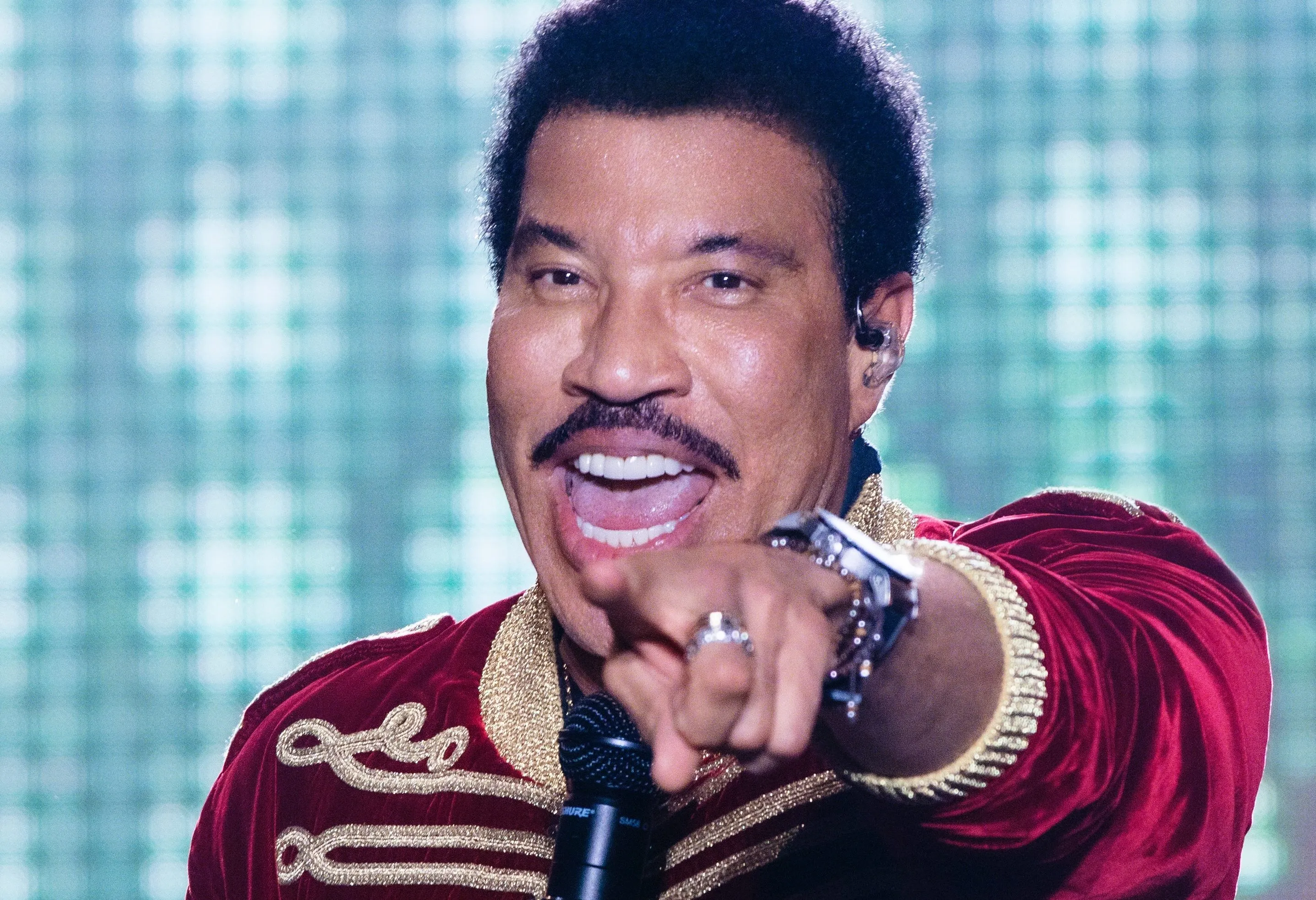 Lionel Richie Undergoes Heart Procedure, ‘Will Be Back on Stage Soon’ After Canceling Next Three Shows