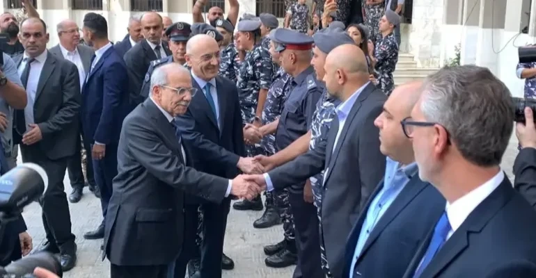 إسرائيل تقصف بلدات جنوب لبنان.. وسلام: الحرب لم تكن خياراً بل فُرضت علينا